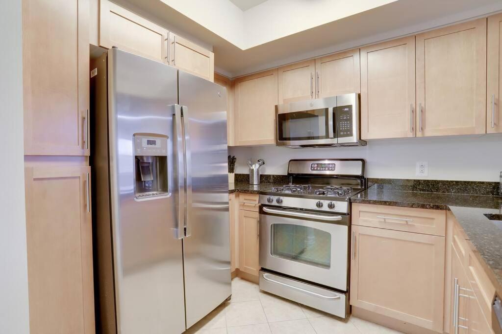 Bright And Cozy Apartment Near Pentagon City 알링턴 외부 사진